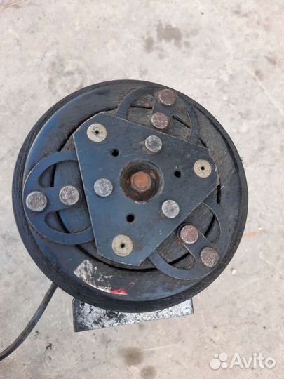 Компрессор кондиционера volvo s80 1998г.в. B6284T