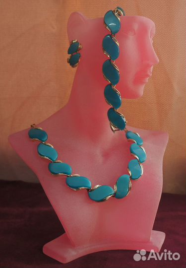 Винтажные комплекты от Coro Lisner из США