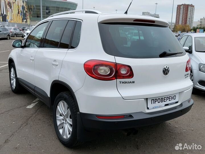 Volkswagen Tiguan 2.0 AT, 2011, 261 000 км