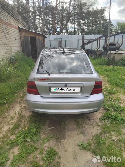 Opel Vectra 2.0 МТ, 1998, 285 008 км