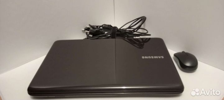 Ноутбук Samsung