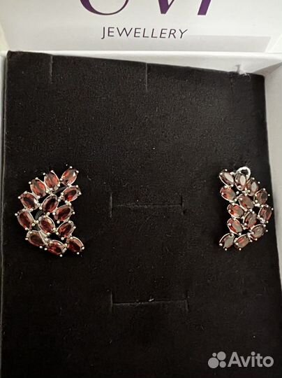 Серебрянные серьги с гранатом