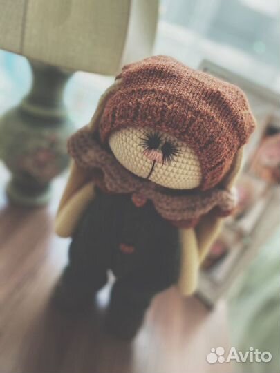 Интерьерная вязаная игрушка