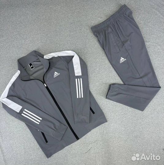 Костюм спортивный Adidas