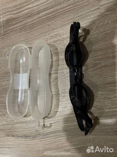 Очки для плавания