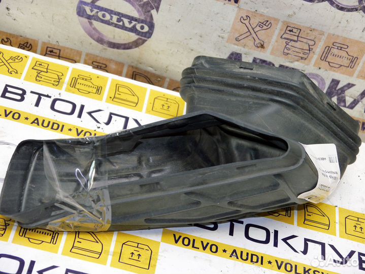 Патрубок воздушного фильтра Ауди A4 B8 А4Б8