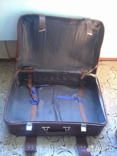 Чемоданы времен СССР