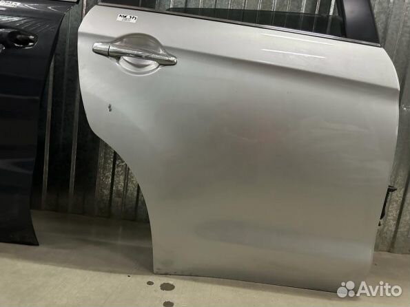 Митсубиси асх дверь задняя правая