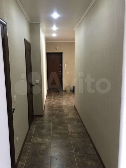 2-к. квартира, 58 м², 3/9 эт.