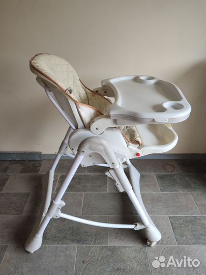 Детский стульчик для кормления