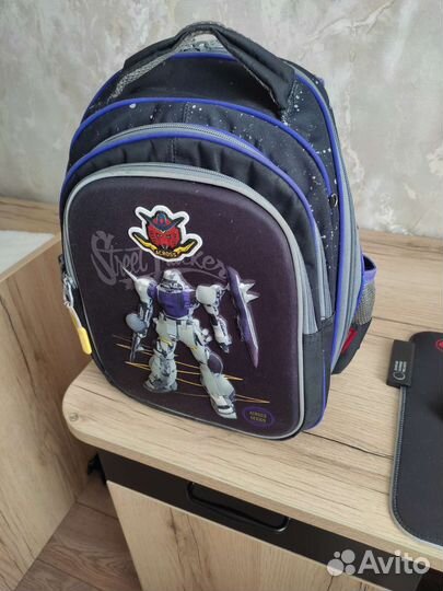 Портфель школьный