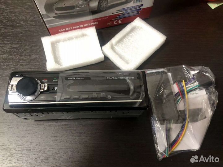 Автомагнитола 1 дин,блютуз,usb,гр.связь,aux