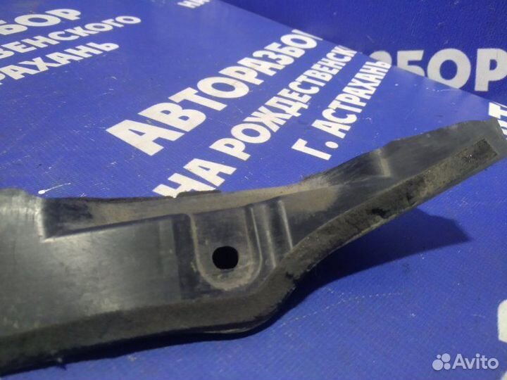 Пыльник крыла Mazda 6 Gh седан 2008