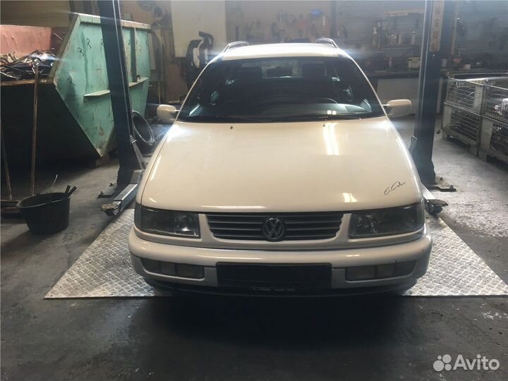 Разбор на запчасти Volkswagen Passat 4 1994-1996