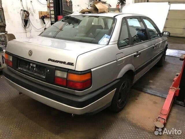 Разбор на запчасти Volkswagen Passat 3 1988-1993
