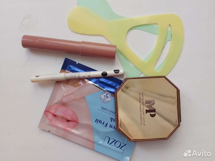 Пудра, помада, карандаш и тд