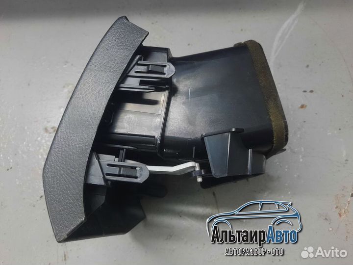 Дефлектор печки правый верхний Toyota Corolla E150