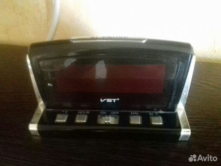Электронные часы vst