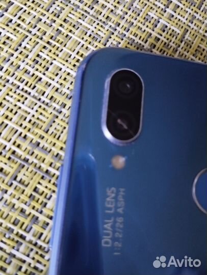 HUAWEI P20 Lite, 4/64 ГБ
