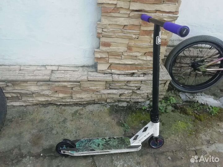 Трюковой самокат