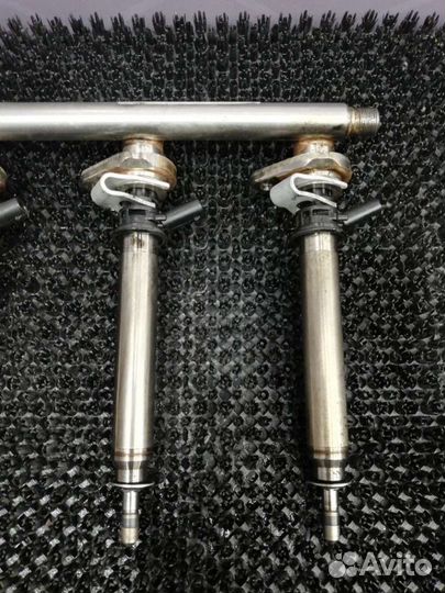 Топливная рампа A2560700187 Mercedes-Benz S W222