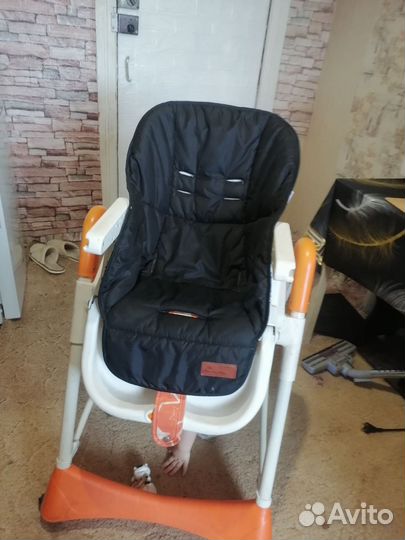 Стульчик для кормления со столиком