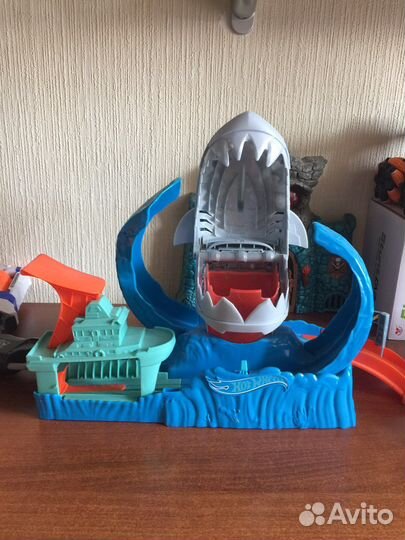 Треки Хот Вилс -Акула, Кобра, Весы, и другие