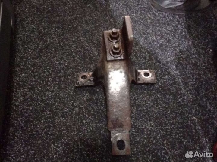 Буксировочная петля задняя jeep grand Cherokee zj