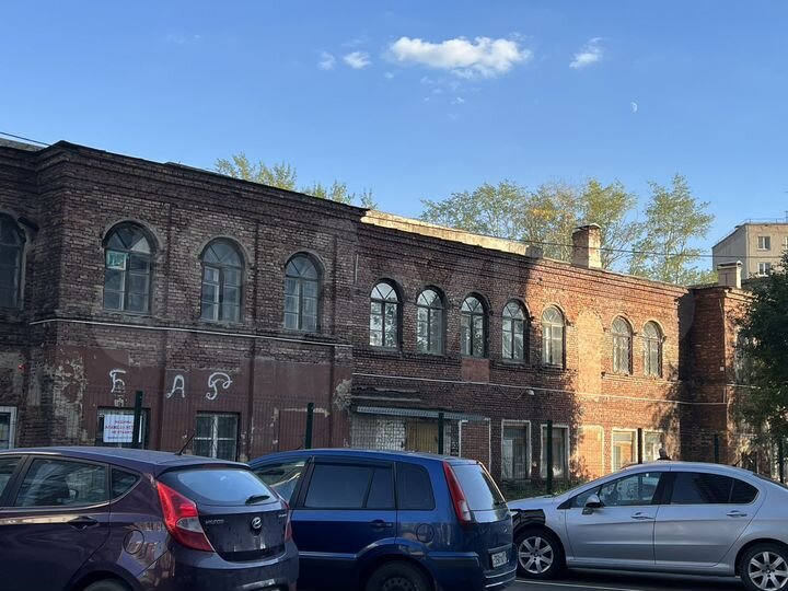 Здание, производство, торговое,1200 м²