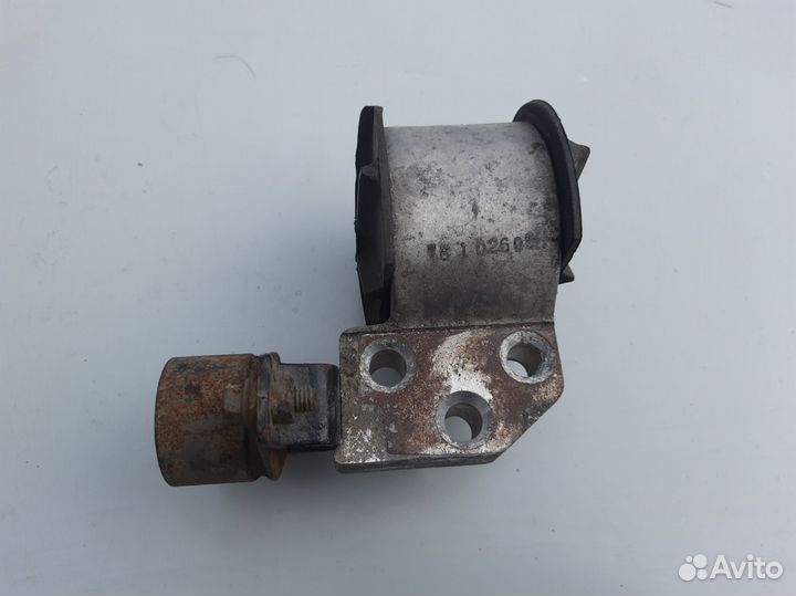 Подушка двигателя правая Hyundai Accent 2