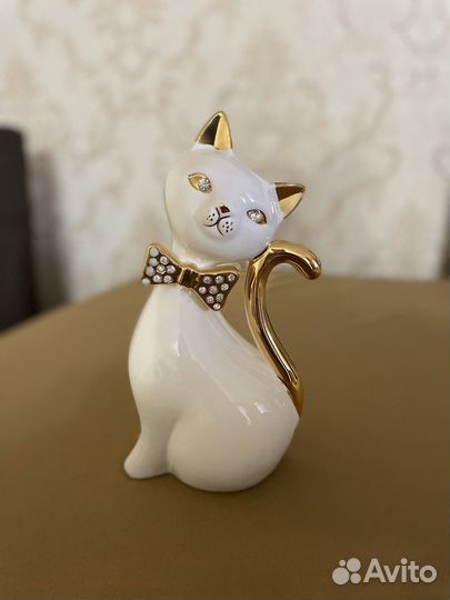 Фарфоровые статуэтки