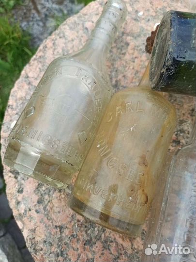 Старинные бутылки с надписью Кенигсберг