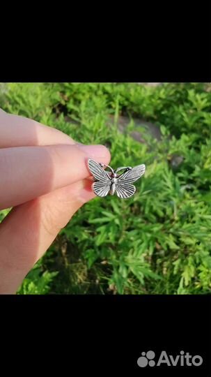 Кольцо с бабочкой
