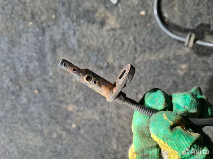 Датчик ABS передний Nissan X-Trail T31