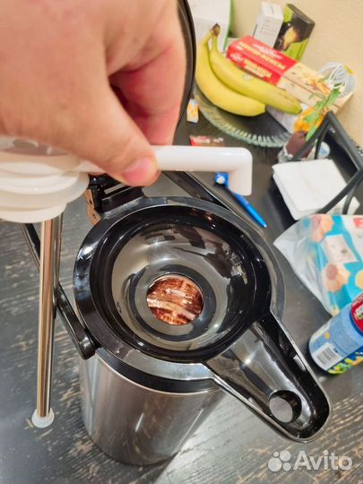 Термос с помпой 2.2 л стекло