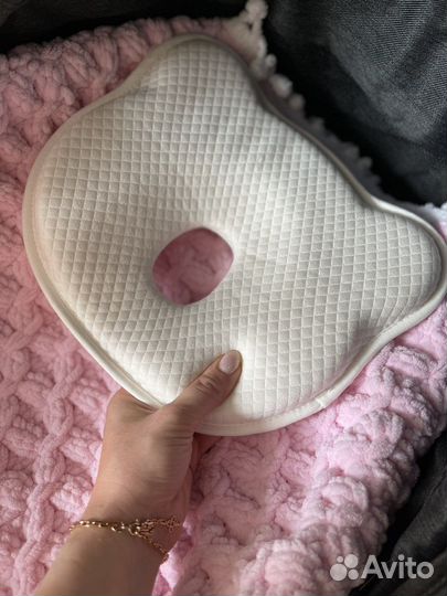 Подушка ортопедическая для новорожденных