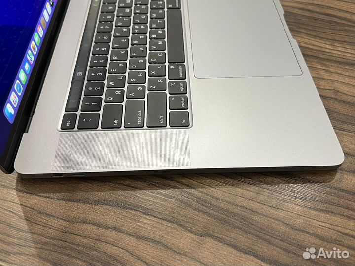 Macbook pro 16