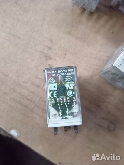 Реле CR-M024DC3 24B DC 3пк (10A)