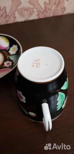 Чашка с блюдцем слива на черном,Вербилки