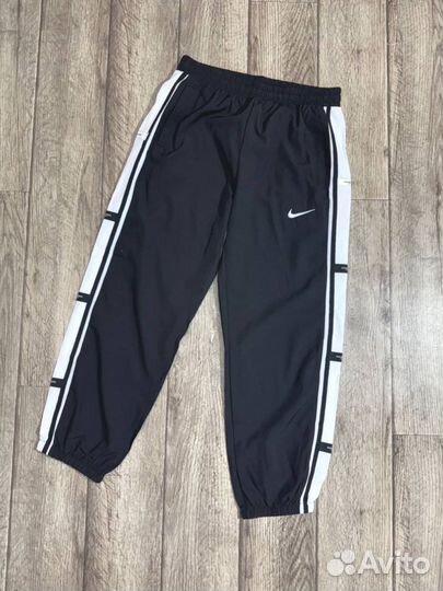 Спортивные штаны Nike новые