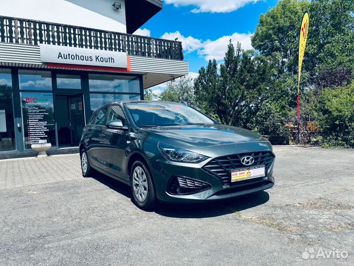Hyundai i30 1.0 AMT, 2022, 910 км