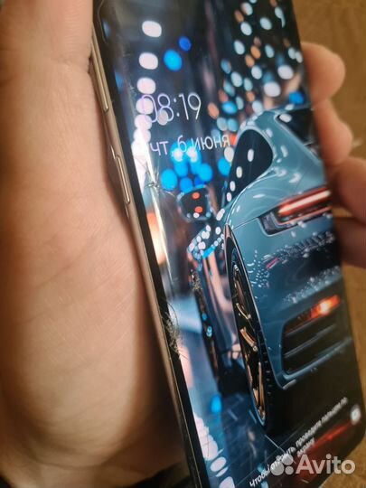 Samsung Galaxy S10, 8/128 ГБ