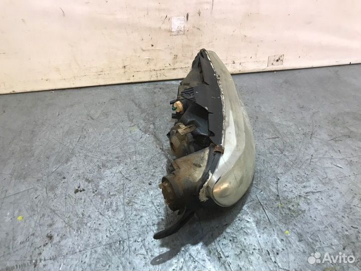 Фара передняя правая Peugeot 406 psarfn10LH 1999