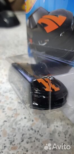 Модель Hot Wheels '18 Camaro SS. -2024