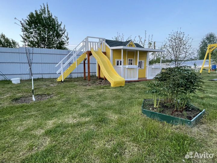 Игровой деревянный домик