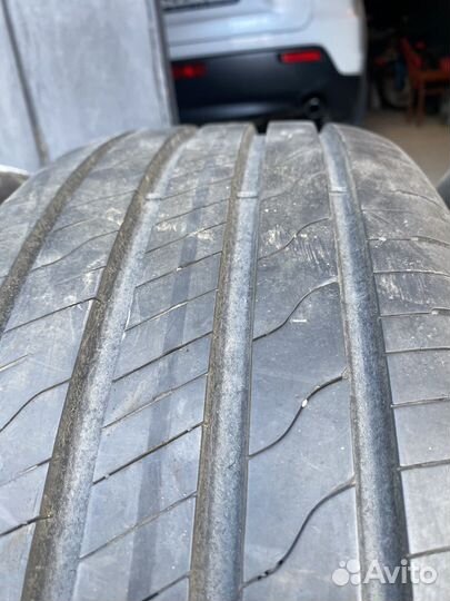 Goodyear EfficientGrip Performance 2 215/55 R17 94W