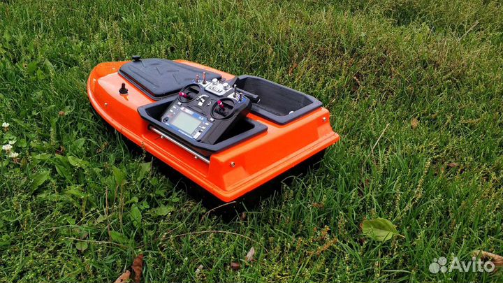 Прикормочный кораблик