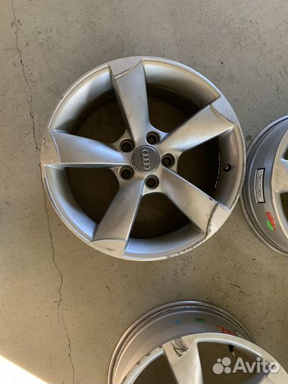 Литые диски R17 5x112 audi