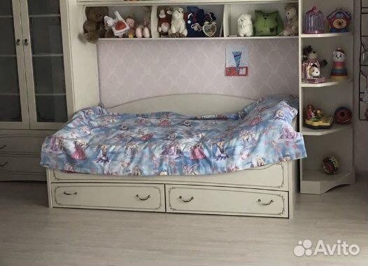 Покрывало и шторы Барби