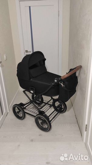 Коляска Roan Bass Next Classic 2в1